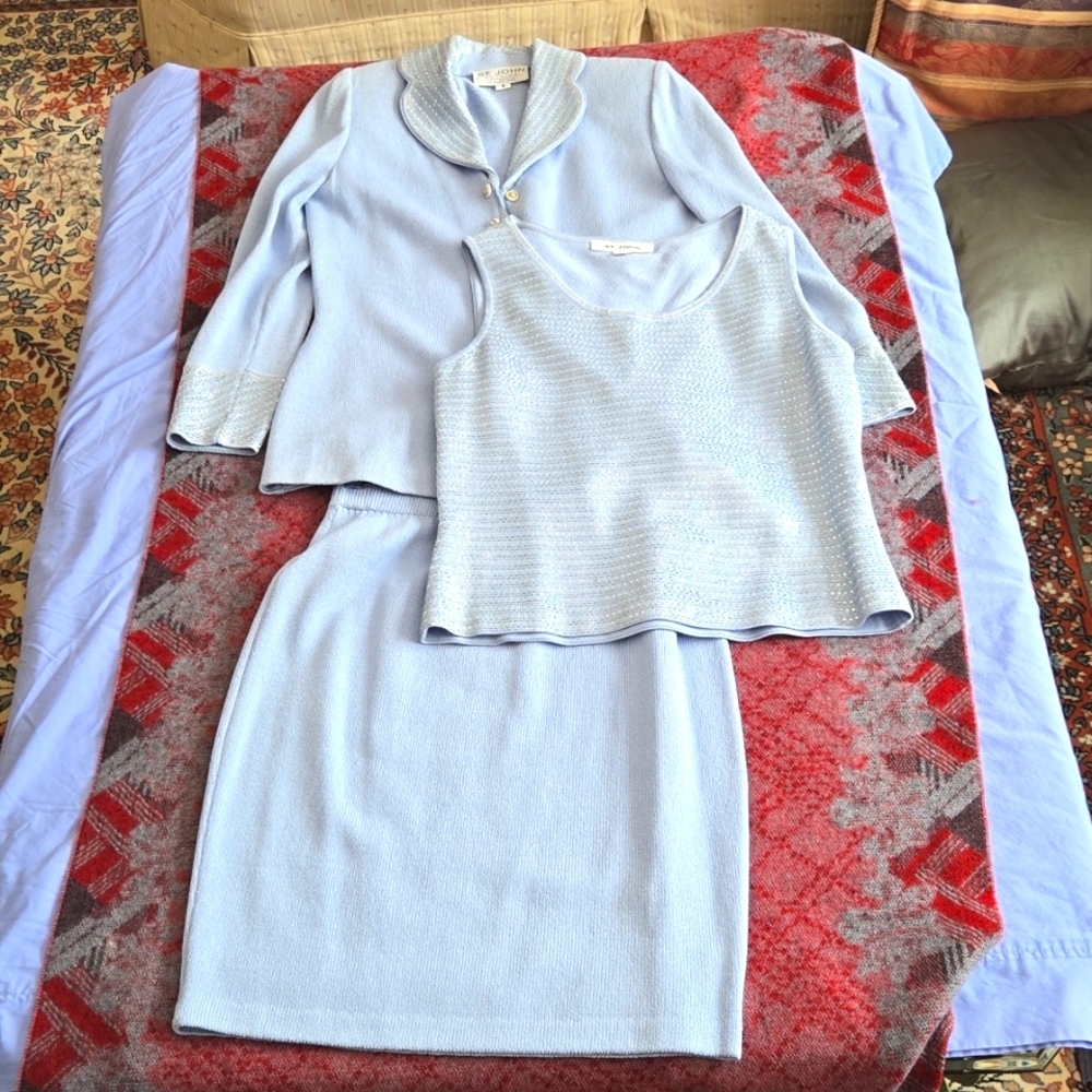 St. John Suit Size 4 Light Blue Blazer, Skirt, Tank Set